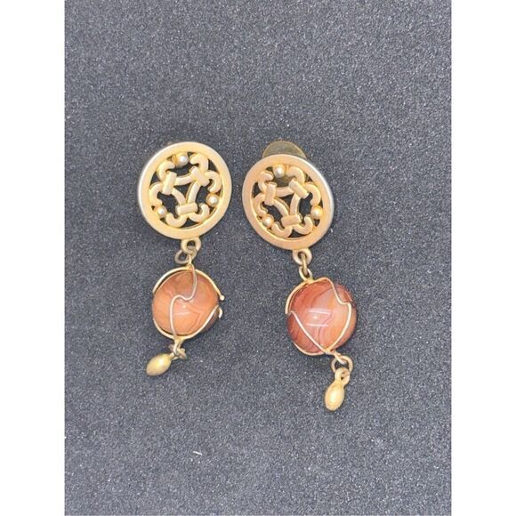 Vintage dangling  earrings Butterscotch Amber Colour Gold Tone With beautiful D - Picture 1 of 2